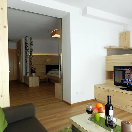 Hotel Garni Mezdi Selva di Val Gardena