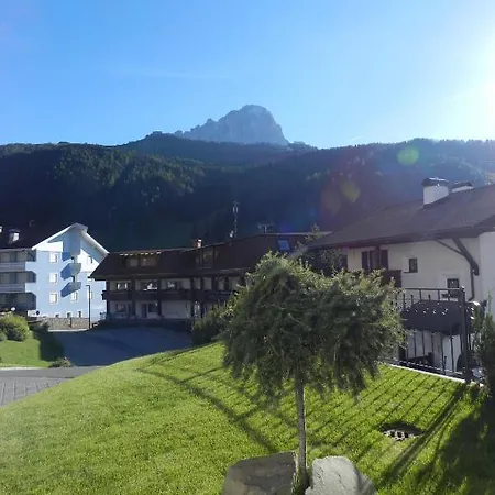 Garni Mezdi Hotel 3*