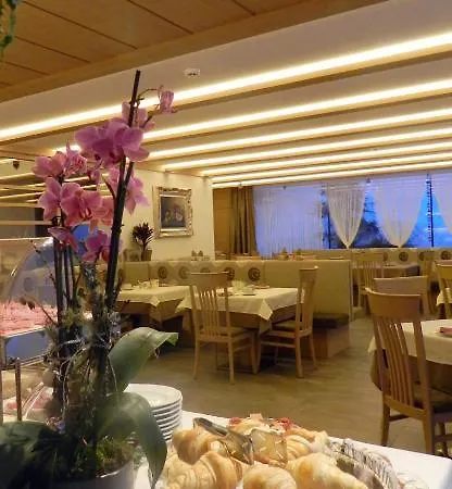 Garni Mezdi Hotel